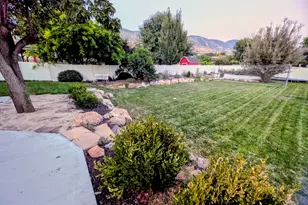 533 W 1850 N, Centerville, UT 84014 - Photo 5