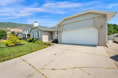 533 W 1850 N, Centerville, UT 84014 - Photo 3