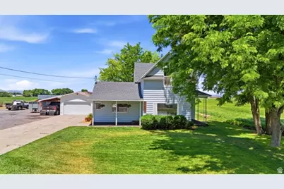 1025 E Main St, Wellsville, UT 84339 - Photo 1