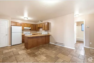 32 Park Cir, Vernal, UT 84078 - Photo 3