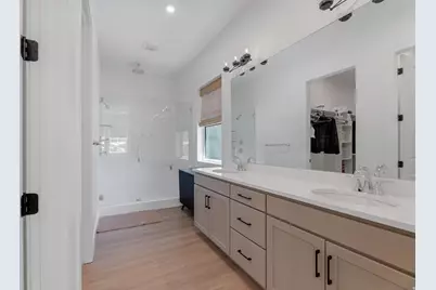 403 N Pinnacle Ct W, Saratoga Springs, UT 84045 - Photo 15