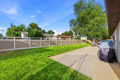 645 W 2250 N, West Bountiful, UT 84087 - Photo 25