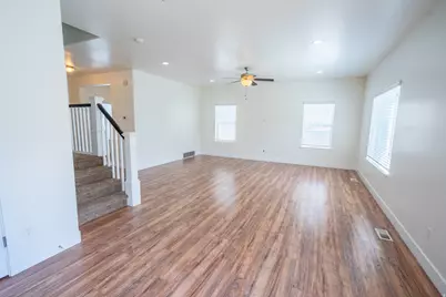 217 N 590 E, Vineyard, UT 84059 - Photo 9