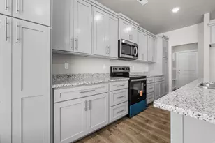 2848 W 4075 S, Roy, UT 84067 - Photo 3