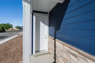 2848 W 4075 S, Roy, UT 84067 - Photo 5