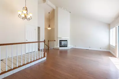2374 E Summerspring Ln, Salt Lake City, UT 84124 - Photo 7