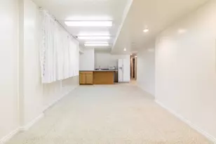 2374 E Summerspring Ln, Salt Lake City, UT 84124 - Photo 13