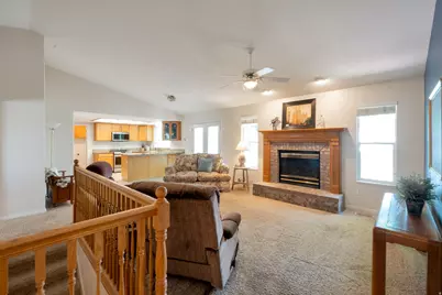 1386 W Bristol Ridge Rd S, West Jordan, UT 84088 - Photo 3
