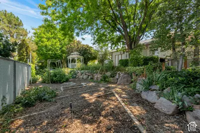 1386 W Bristol Ridge Rd S, West Jordan, UT 84088 - Photo 27