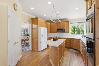 6261 S Vinecrest Dr, Salt Lake City, UT 84121 - Photo 11