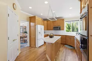 6261 S Vinecrest Dr, Salt Lake City, UT 84121 - Photo 11