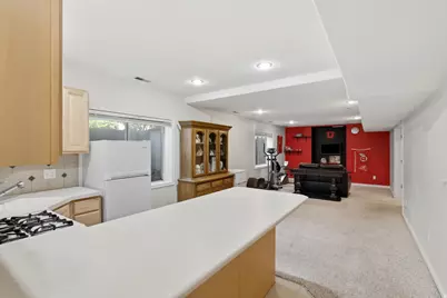 6261 S Vinecrest Dr, Salt Lake City, UT 84121 - Photo 31