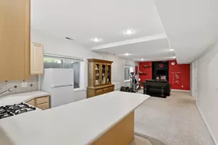 6261 S Vinecrest Dr, Salt Lake City, UT 84121 - Photo 31