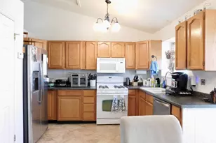 5707 S Esprit Dr W, Kearns, UT 84118 - Photo 13