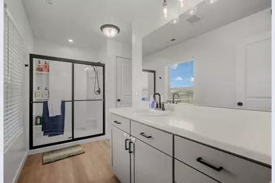 4477 E Hurstbourne Dr, Eagle Mountain, UT 84005 - Photo 19