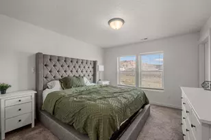 4477 E Hurstbourne Dr, Eagle Mountain, UT 84005 - Photo 17