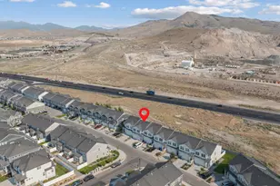 4477 E Hurstbourne Dr, Eagle Mountain, UT 84005 - Photo 41