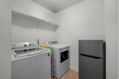 4477 E Hurstbourne Dr, Eagle Mountain, UT 84005 - Photo 27