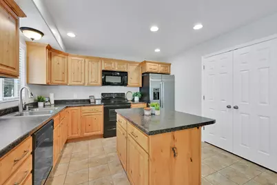 1764 W 5050 S, Roy, UT 84067 - Photo 9