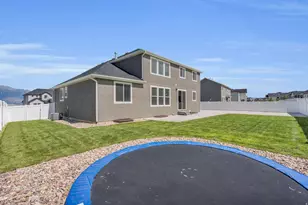 2873 S Puddle Ln, Saratoga Springs, UT 84045 - Photo 43
