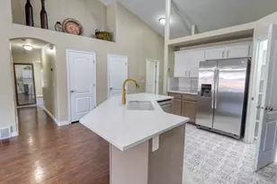 5552 W Eagle Peak Dr S, Herriman, UT 84096 - Photo 9