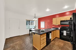 7902 S Dove Creek Ln W, West Jordan, UT 84081 - Photo 7