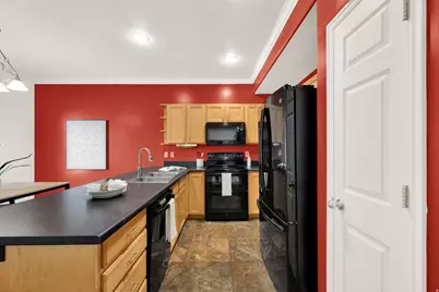7902 S Dove Creek Ln W, West Jordan, UT 84081 - Photo 11