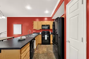 7902 S Dove Creek Ln W, West Jordan, UT 84081 - Photo 11
