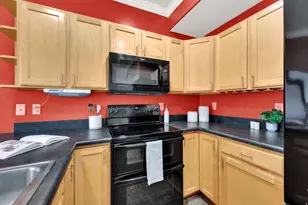 7902 S Dove Creek Ln W, West Jordan, UT 84081 - Photo 13