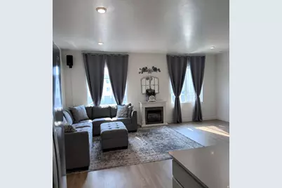 3928 Cougar Ln, Eagle Mountain, UT 84005 - Photo 5