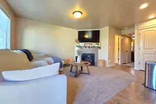 309 W 1950 N, Harrisville, UT 84414 - Photo 7