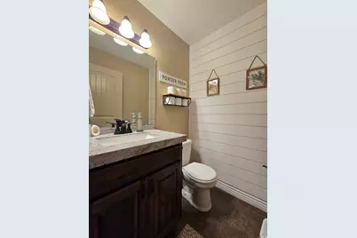 309 W 1950 N, Harrisville, UT 84414 - Photo 9