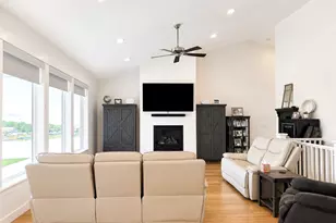 2993 E Lake Vista Dr, Eagle Mountain, UT 84005 - Photo 13