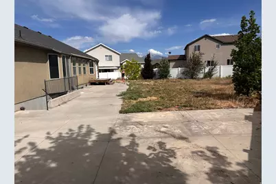 6804 S Majestic Rd, West Jordan, UT 84081 - Photo 5