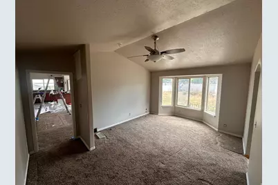 6804 S Majestic Rd, West Jordan, UT 84081 - Photo 7