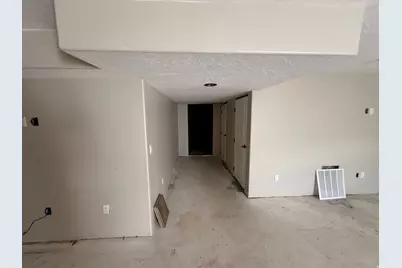6804 S Majestic Rd, West Jordan, UT 84081 - Photo 25