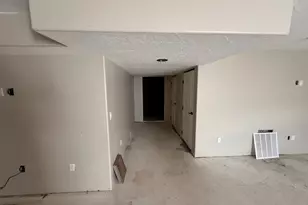 6804 S Majestic Rd, West Jordan, UT 84081 - Photo 25