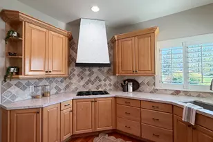 101 Hillsborough Dr, Pleasant View, UT 84414 - Photo 5