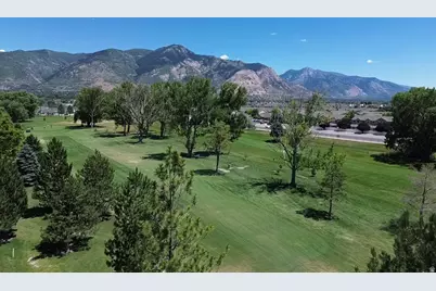 101 Hillsborough Dr, Pleasant View, UT 84414 - Photo 43