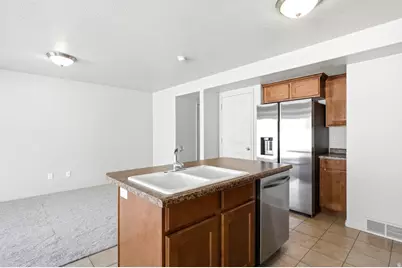 2481 S Gilmour St, West Haven, UT 84401 - Photo 11