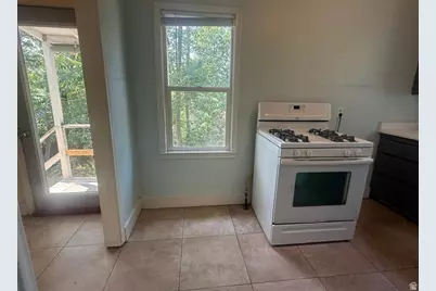 644 S Grand E, Salt Lake City, UT 84102 - Photo 9