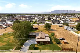 2252 W 800 N, Clinton, UT 84015 - Photo 33
