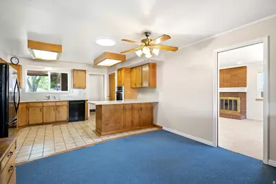 2252 W 800 N, Clinton, UT 84015 - Photo 9