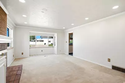 2252 W 800 N, Clinton, UT 84015 - Photo 7