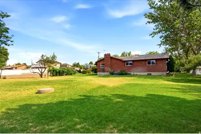 2252 W 800 N, Clinton, UT 84015 - Photo 29