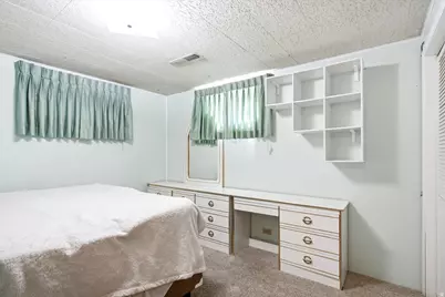 272 E 1400 N, Bountiful, UT 84010 - Photo 23