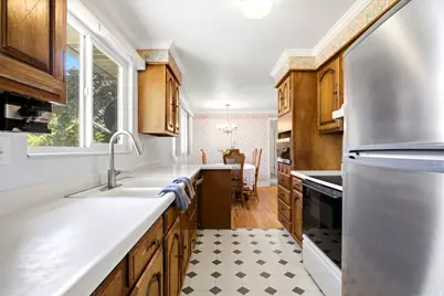 272 E 1400 N, Bountiful, UT 84010 - Photo 11