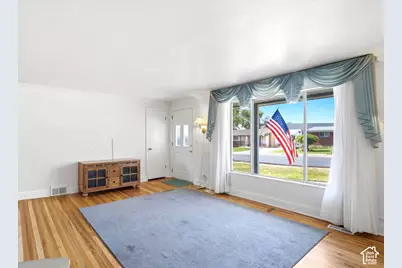 272 E 1400 N, Bountiful, UT 84010 - Photo 5