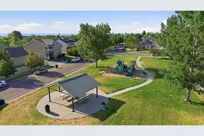 1406 N 220 W, Tooele, UT 84074 - Photo 37