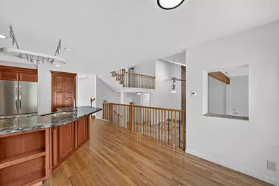 10043 S Granite Ln, Sandy, UT 84092 - Photo 9